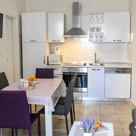Coric Apartment Trogir