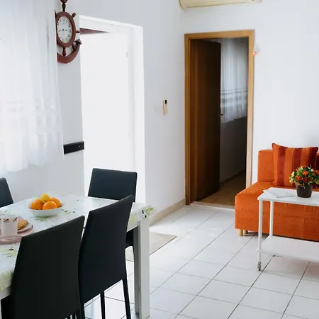 Apartment Coric *